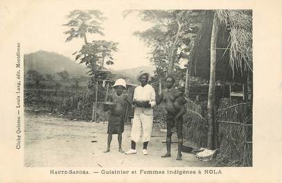    CPA HAUTE SANGHA / CENTRAFRIQUE "Cuisinier et femmes indigènes à Nola"