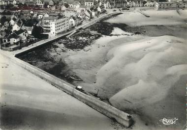 / CPSM FRANCE 56 "Saint Pierre Quiberon, vue aérienne du port"