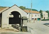 57 Moselle / CPSM FRANCE 57 "Corny sur Moselle, le lavoir"