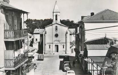 / CPSM FRANCE 83 "Presqu'ile de Giens, place de l'église"