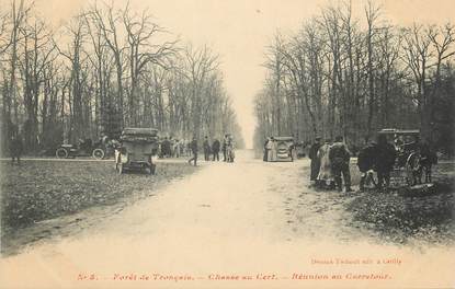 / CPA FRANCE 03 "Forêt de Tronçais, chasse au cerf, réunion au carrefour"