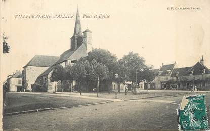 / CPA FRANCE 03 "Villefranche d'Allier, place et église"