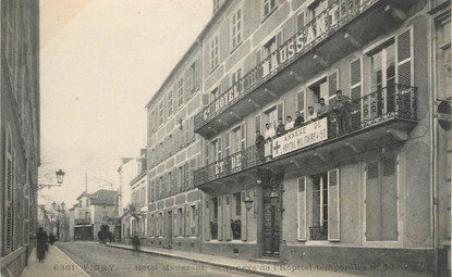 / CPA FRANCE 03  "Vichy, hôtel Maussant"