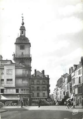 / CPSM FRANCE 57 "Thionville, la place du marché et le Beffroi"