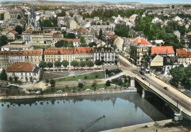 / CPSM FRANCE 57 "Sarreguemines, le pont sur la Sarre"