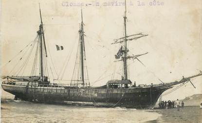 CARTE PHOTO FRANCE 85 "Sables d'Olonne, navire" / BATEAU 