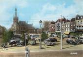 59 Nord / CPSM FRANCE 59 "Tourcoing, place Charles et Albert Roussel" / AUTOMOBILE