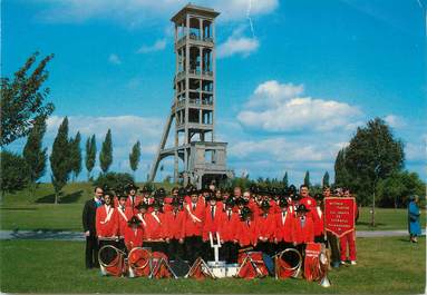 / CPSM FRANCE 59 "Les Géants dutemple, Valenciennes" / FANFARE