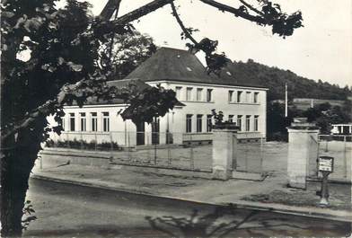 / CPSM FRANCE 60 "Attichy, groupe scolaire Hénin"