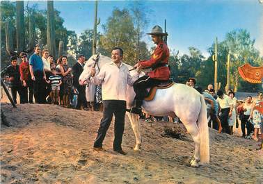 / CPSM FRANCE 60 "Ermenonville, Mer de Sable, centre attractif Jean Richard" /  CHEVAL