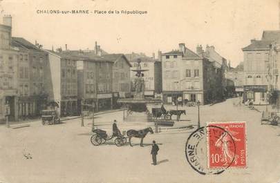 / CPA FRANCE 51 "Chalons sur Marne, place de la République"