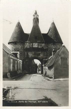 / CPSM FRANCE 36 "Diols, porte de l'horloge"