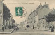 36 Indre / CPA FRANCE 36 "Chateauroux, avenue de la république"