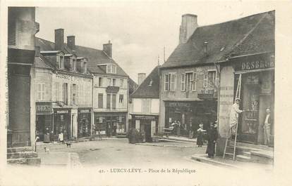 / CPA  FRANCE 03 "Lurcy Lévy, place de la République"