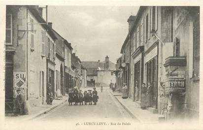 / CPA  FRANCE 03 "Lurcy Lévy, rue du Palais"