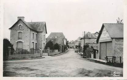 / CPSM  FRANCE 35 "Saint Germain en Coglès, l'arrivée de Fougères"