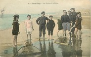 62 Pa De Calai Berck Plage, les enfants à la pêche