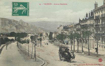 Valence, avenue Gambetta / Voiture ancienne