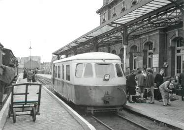 / CPSM FRANCE 62 "Berck, gare" / AUTORAIL