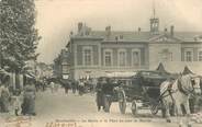 78 Yveline CPA FRANCE 78 "Rambouillet, la Mairie et la Place un jour de Marché"