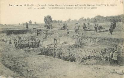 / CPA FRANCE 56 "Camp de Coëtquidan, prisonniers allemands dans les carrières de pierre"