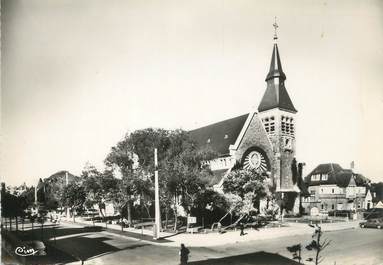 / CPSM FRANCE 62 "Le Touquet, l'église Sainte Jeanne d'Arc