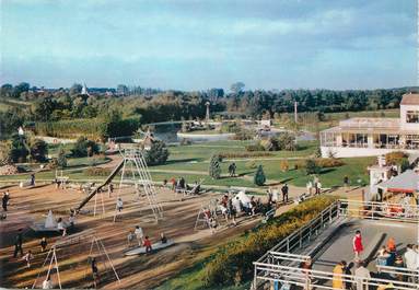 / CPSM FRANCE 62 "Tournehem sur la Hem, maison Bal meubles, parc d'attraction"