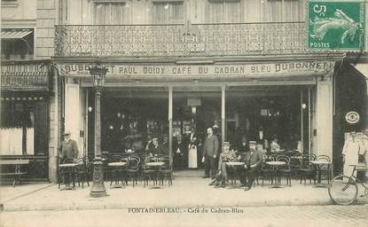 CPA FRANCE 77 "Fontainebleau, le café du Cadran Bleu"