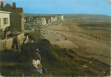 / CPSM FRANCE 62 "Wimereux, la plage"