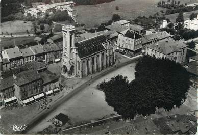 / CPSM FRANCE 63 "Arlanc ville, vue aérienne de la place de l'église"