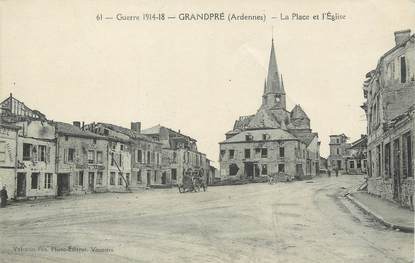 / CPA FRANCE 08 "Grandpré, la place et l'église"