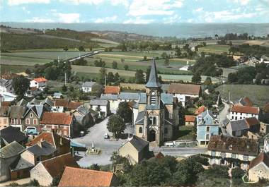 / CPSM FRANCE 63 "Blot l'église, vue aérienne sur la place de l'église"