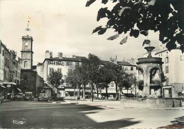 / CPSM FRANCE 63 "Issoire, place de la République"