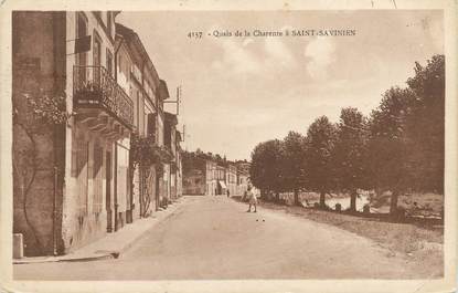 / CPA FRANCE 17 "Saint Savinien, les quais de la Charente"