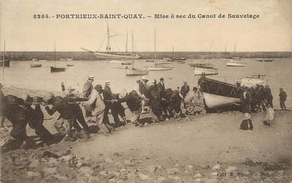 / CPA FRANCE 22 "Portrieux Saint Quay, mise à sec du canot de sauvetage"