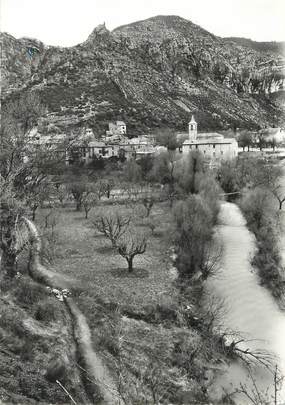 / CPSM FRANCE 05 "Orpierre, le torrent et le village"