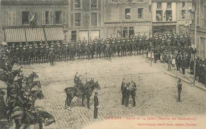 / CPA FRANCE 08 "Vouziers, revue du 14 juillet"