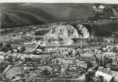 / CPSM FRANCE 08 "Fumay, vue aérienne, l'église, les carrières et la Fagne"