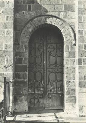 / CPSM FRANCE 63 "Basilique d'Orcival, porte Saint Jean"