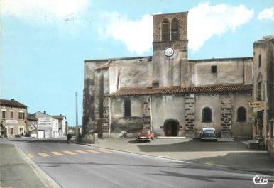 / CPSM FRANCE 63 "Saint Bonnet près Riom, place de l'église"