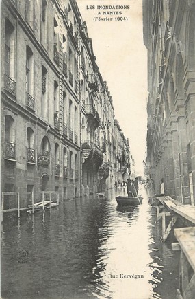 / CPA FRANCE 44 "Nantes, rue Kervégan" / INONDATION 1904