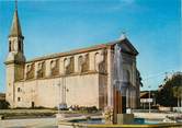 84 Vaucluse / CPSM FRANCE 84 "Morières Lès Avignon, la place de la liberté, l'église"