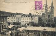 61 Orne / CPA FRANCE 61 "Vimoutiers, vue sur le marché et l'église"