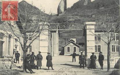 / CPA FRANCE 73 "Moutiers Salins, entrée des Casernes"