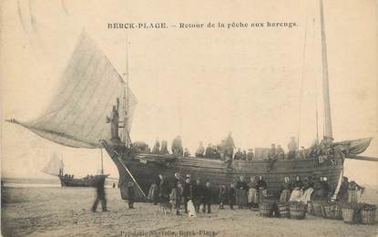 / CPA FRANCE 62 "Berck Plage, retour de la pêche aux Harengs"