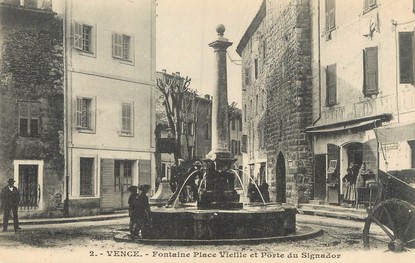 / CPA FRANCE 06 "Vence, fontaine, place vieille et porte du Signador"