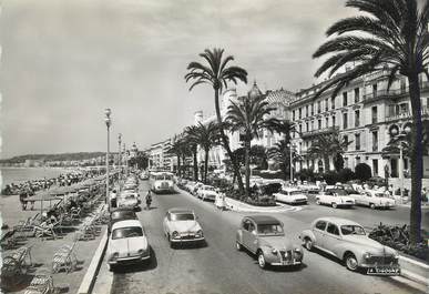 / CPSM FRANCE 06 "Nice, la promenade des Anglais" /  AUTOMOBILE