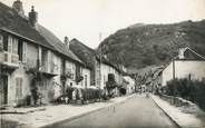 25 Doub / CPSM FRANCE 25 "Beure, rue de Besançon"