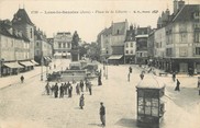 39 Jura / CPA FRANCE 39 "Lons Le Saunier, place de la liberté "