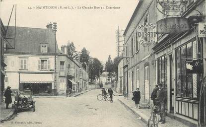 / CPA FRANCE 28 "Maintenon, la grande rue au Carrefour"